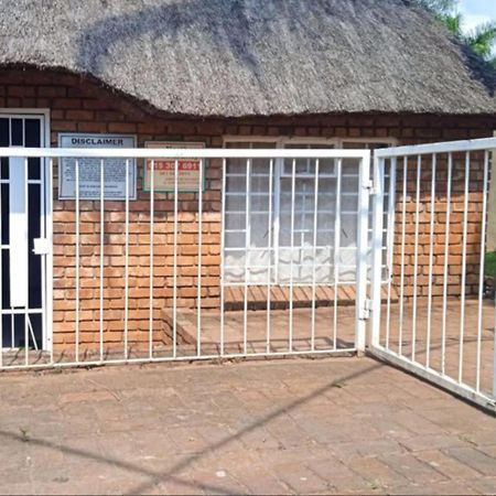 Kaste Guesthouse Tzaneen Dış mekan fotoğraf
